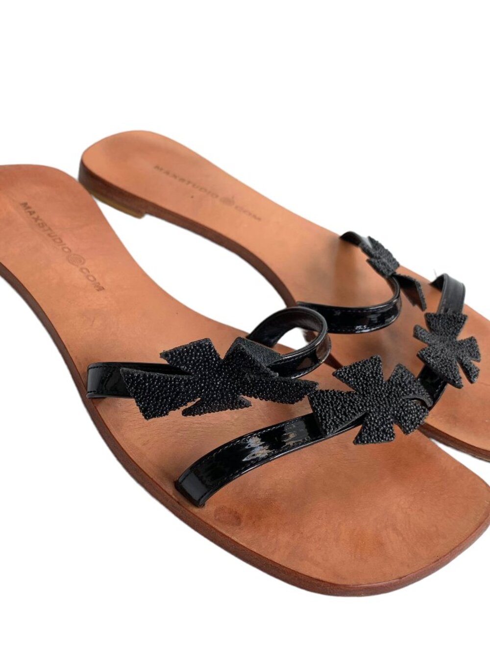 Max Studio slide sandals black patent leather straps beaded bows womens 8